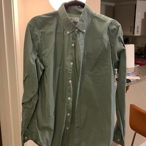 Gap factory green shirt